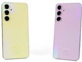 Die 256GB-Version des Samsung Galaxy A55 kann derzeit für 341 Euro bestellt werden (Bildquelle: Daniel Schmidt)