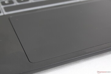 Großes Clickpad für komfortables Anzeigen und Klicken